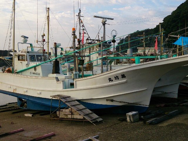 オーナーの漁船「萬坊丸」